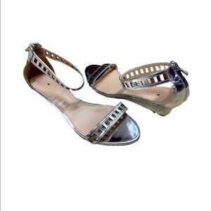 🌟70% OFF🌟NEW🌟Made in Italy🌟 J. Crew Silver Glossy Flat Sandals